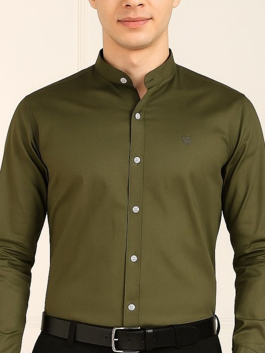 Product Details Sea green solid opaque formal shirt ,has a mandarin collar, button placket, long regular sleeves, straight hem Size & Fit Fit: Slim Fit The model (height 6') is wearing a size 40 Material & Care Pure Cotton Machine Wash