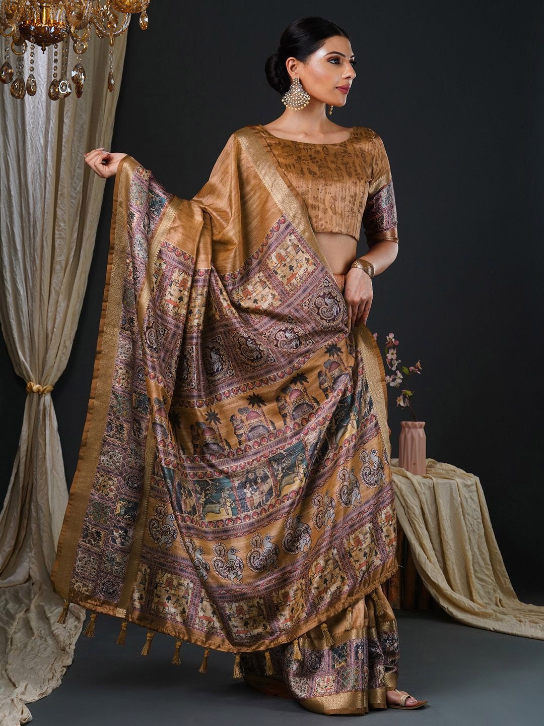 imgi_10_5qcnWXpl_0c5bcab6f90c48e49d3d89f337009472 Product Details Design Details Charcoal and pink block print saree Kalamkari printed saree with woven design border Has zari detail The saree comes with an unstitched blouse piece The blouse worn by the model might be for modelling purpose only. Check the image of the blouse piece to understand how the actual blouse piece looks like. Size & Fit Length: 5.5 metres plus 0.8 metre blouse piece Width: 1.06 metres (approx.) Material & Care Saree fabric:Silk Blend Blouse fabric:Silk Blend Care:Machine Wash