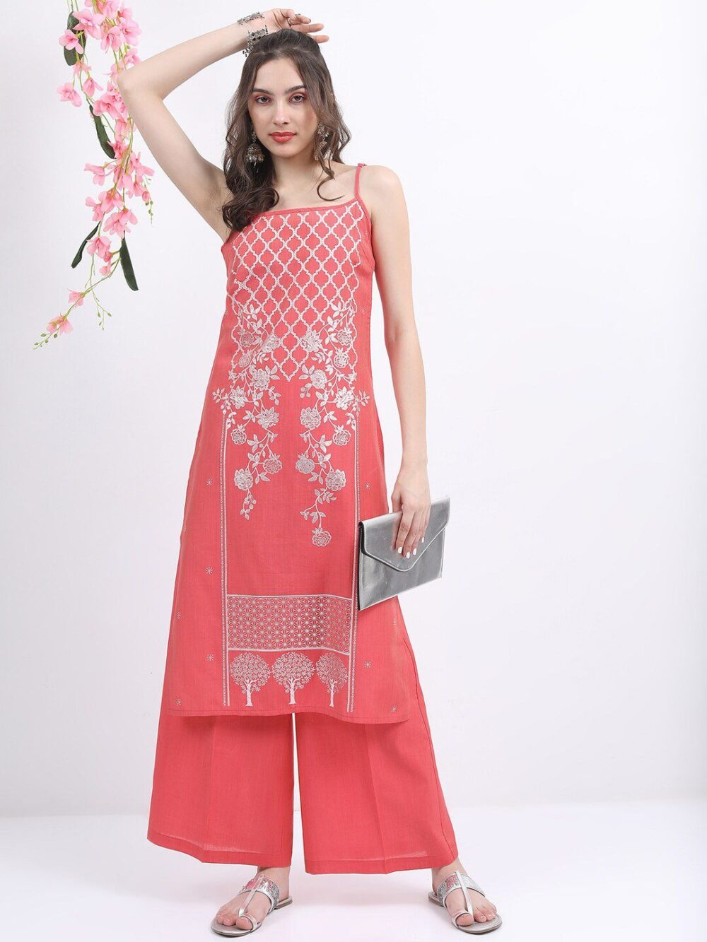 Product Details Pink printed Kurta with Palazzos Kurta design: Floral printed Straight shape Regular style Shoulder straps, sleeveless Calf length with straight hem Viscose rayon machine weave fabric Palazzos design: Solid Palazzos Elasticated waistband Slip-on closure Size & Fit The model (height 5'8) is wearing a size S Material & Care Top: Viscose Rayon Bottom: Viscose Rayon Machine Wash XL 40.5 44.0 32.0 36.5 46.0 14.5 39.0 27.0 XXL 42.5 44.0 34.0 38.5 48.0 15.0 39.3 27.0